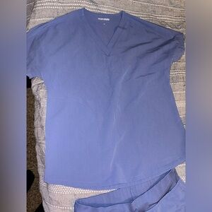 Mandala scrub set size Medium! Mid rise jogger bottoms, V neck top side pockets